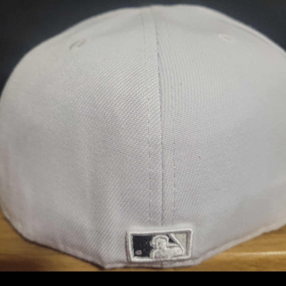 New Era - Picture 2 of 4